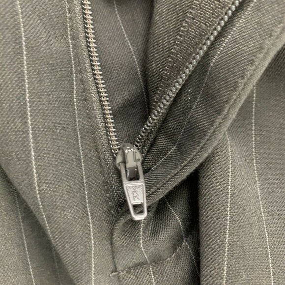 Stafford Men's Suit. Brown, Pin Striped. Pleated Pants. 42S Coat. 38 x 30 Pants. - Picture 11 of 12